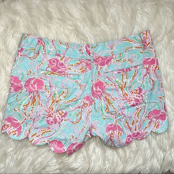 Lilly Pulitzer Buttercup Scallop Shorts in Jellies be Jammin - Picture 4 of 5